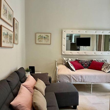 Apartamento Sierpes-Azofaifo Seville Exterior photo
