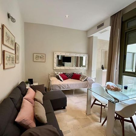 Apartamento Sierpes-Azofaifo Seville Exterior photo